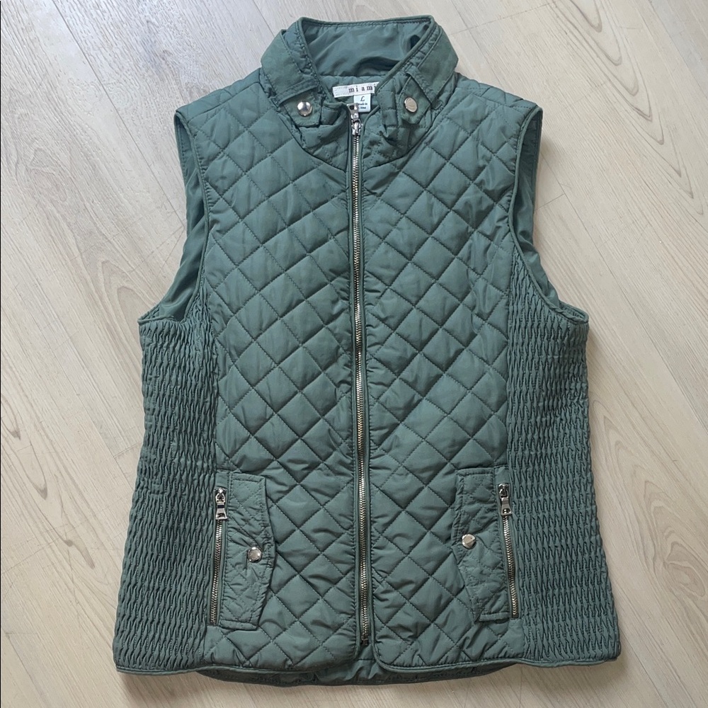 miami Quilted Olive Green Sleeveless Vest